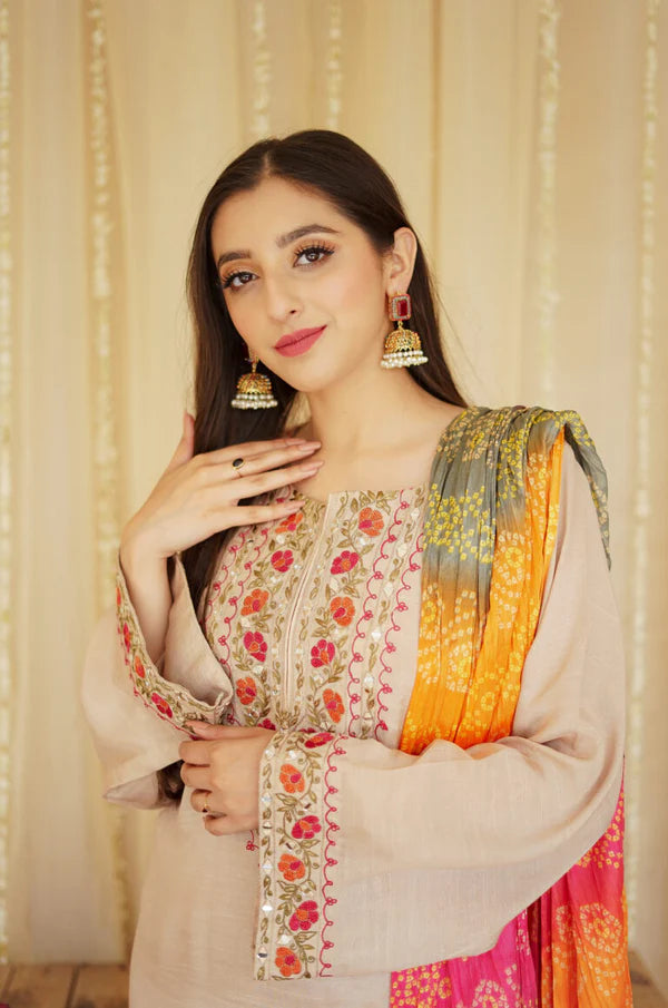 ✨ Ethereal Winter Elegance – Dhanak Couture 2025/26 ❄️